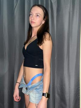 OnlyFans - Makayla /  @makaylaj1998 Scene 1 — photo 1 of 20