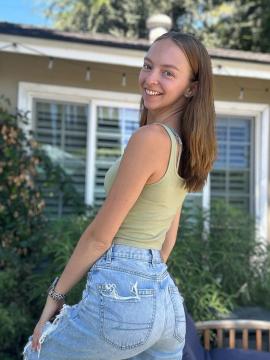 OnlyFans - Makayla /  @makaylaj1998 Scene 3 — photo 3 of 20