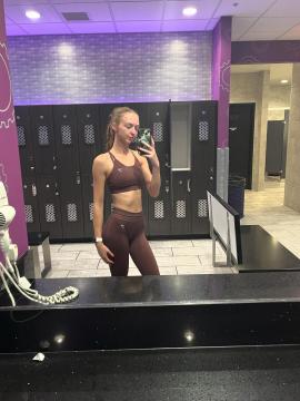OnlyFans - Makayla /  @makaylaj1998 Scene 4 — photo 6 of 20