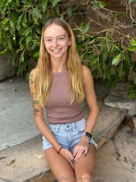 OnlyFans - Makayla /  @makaylaj1998 Scene 8 — photo 5 of 20