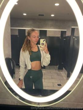 OnlyFans - Makayla /  @makaylaj1998 Scene 9 — photo 11 of 20
