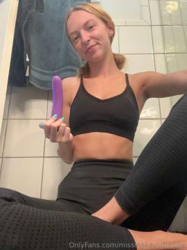 OnlyFans - Makayla /  @makaylaj1998 Scene 11 — photo 15 of 20
