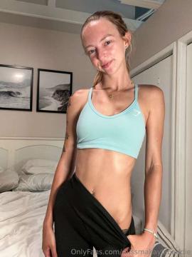 OnlyFans - Makayla /  @makaylaj1998 Scene 15 — photo 6 of 20