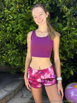 OnlyFans - Makayla /  @makaylaj1998 Scene 16 — photo 12 of 20