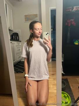 OnlyFans - Makayla /  @makaylaj1998 Scene 20 — photo 10 of 20