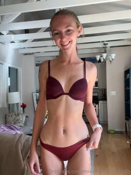 OnlyFans - Makayla /  @makaylaj1998 Scene 22 — photo 17 of 20