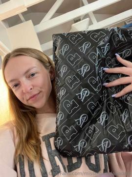 OnlyFans - Makayla /  @makaylaj1998 Scene 23 — photo 18 of 20