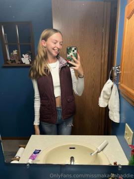 OnlyFans - Makayla /  @makaylaj1998 Scene 26 — photo 5 of 20