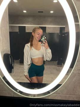 OnlyFans - Makayla /  @makaylaj1998 Scene 26 — photo 15 of 20