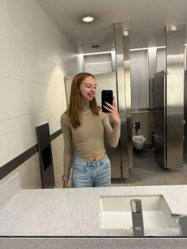 OnlyFans - Makayla /  @makaylaj1998 Scene 33 — photo 6 of 20