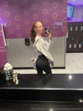 OnlyFans - Makayla /  @makaylaj1998 Scene 33 — photo 7 of 20
