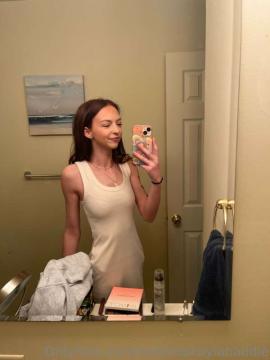 OnlyFans - Makayla /  @makaylaj1998 Scene 41 — photo 14 of 20