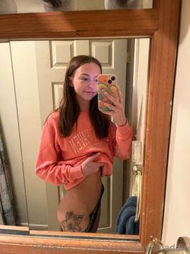 OnlyFans - Makayla /  @makaylaj1998 Scene 43 — photo 16 of 20