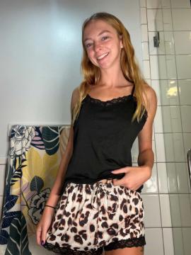 OnlyFans - Makayla /  @makaylaj1998 Scene 75 — photo 1 of 20