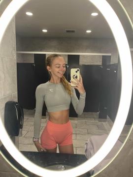 OnlyFans - Makayla /  @makaylaj1998 Scene 76 — photo 4 of 20