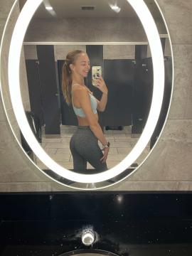 OnlyFans - Makayla /  @makaylaj1998 Scene 83 — photo 15 of 20
