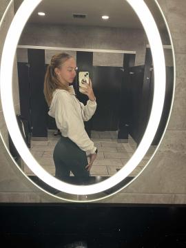 OnlyFans - Makayla /  @makaylaj1998 Scene 84 — photo 9 of 20