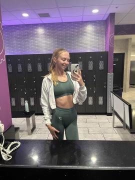 OnlyFans - Makayla /  @makaylaj1998 Scene 84 — photo 14 of 20
