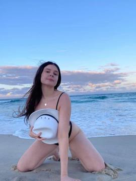 OnlyFans - Kiki / @kikiii.isabella Scene 3 — photo 7 of 20