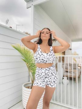 OnlyFans - Kiki / @kikiii.isabella Scene 5 — photo 9 of 20