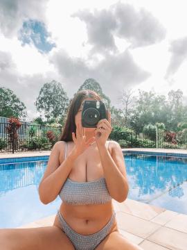 OnlyFans - Kiki / @kikiii.isabella Scene 6 — photo 10 of 20