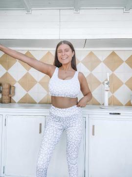 OnlyFans - Kiki / @kikiii.isabella Scene 7 — photo 16 of 20