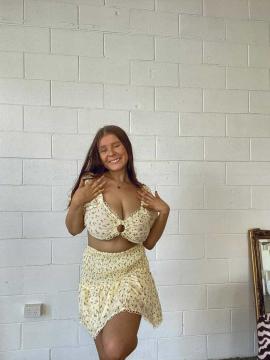 OnlyFans - Kiki / @kikiii.isabella Scene 13 — photo 2 of 20