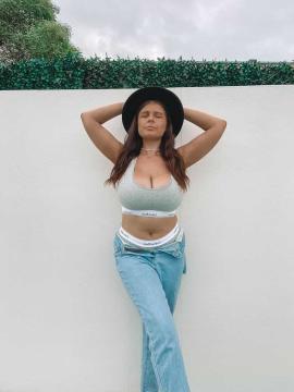 OnlyFans - Kiki / @kikiii.isabella Scene 13 — photo 17 of 20