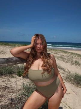 OnlyFans - Kiki / @kikiii.isabella Scene 29 — photo 18 of 20