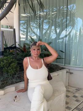 OnlyFans - Kiki / @kikiii.isabella Scene 33 — photo 3 of 20