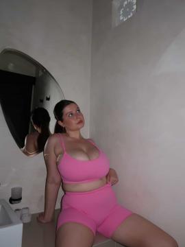 OnlyFans - Kiki / @kikiii.isabella Scene 48 — photo 4 of 20