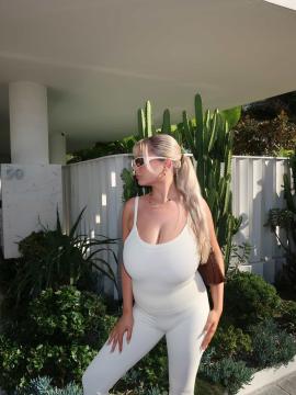 OnlyFans - Kiki / @kikiii.isabella Scene 55 — photo 20 of 20