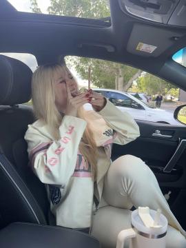 OnlyFans - Kiki / @kikiii.isabella Scene 57 — photo 7 of 20