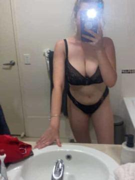 OnlyFans - Kiki / @kikiii.isabella Scene 62 — photo 11 of 20