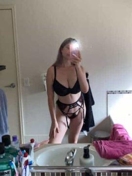 OnlyFans - Kiki / @kikiii.isabella Scene 62 — photo 13 of 20