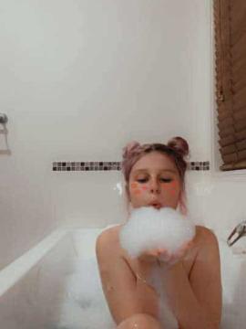 OnlyFans - Kiki / @kikiii.isabella Scene 66 — photo 1 of 20