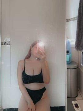 OnlyFans - Kiki / @kikiii.isabella Scene 70 — photo 11 of 20