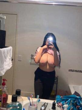 OnlyFans - Kiki / @kikiii.isabella Scene 74 — photo 8 of 20
