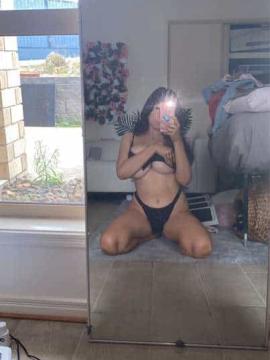 OnlyFans - Kiki / @kikiii.isabella Scene 77 — photo 1 of 20