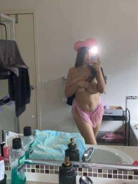 OnlyFans - Kiki / @kikiii.isabella Scene 77 — photo 5 of 20