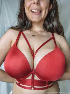 OnlyFans - Kiki / @kikiii.isabella Scene 84 — photo 3 of 20