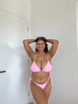 OnlyFans - Kiki / @kikiii.isabella Scene 99 — photo 3 of 20
