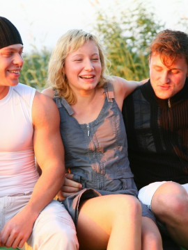 Outdoor teen threesome — photo 2 of 15
