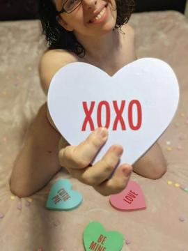 OnlyFans - MomNextDoorVIP / @momnextdoorvip Scene 11 — photo 4 of 20