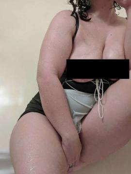 OnlyFans - MomNextDoorVIP / @momnextdoorvip Scene 13 — photo 19 of 20