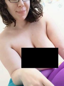 OnlyFans - MomNextDoorVIP / @momnextdoorvip Scene 14