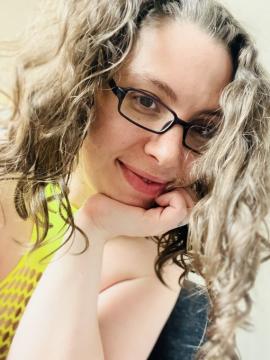OnlyFans - MomNextDoorVIP / @momnextdoorvip Scene 37 — photo 12 of 20