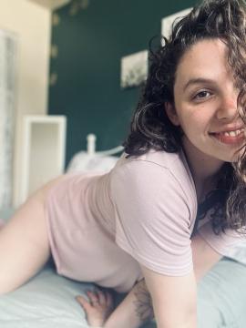 OnlyFans - MomNextDoorVIP / @momnextdoorvip Scene 54 — photo 5 of 20