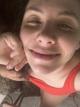 OnlyFans - MomNextDoorVIP / @momnextdoorvip Scene 66 — photo 8 of 20
