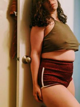 OnlyFans - MomNextDoorVIP / @momnextdoorvip Scene 66 — photo 18 of 20